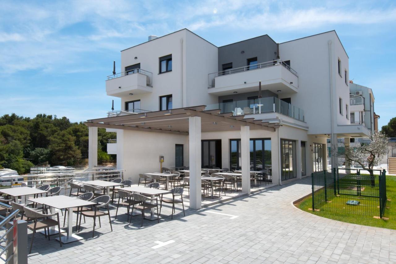 Aparthotel Punta Blu - Pool & Spa Premantura Eksteriør billede