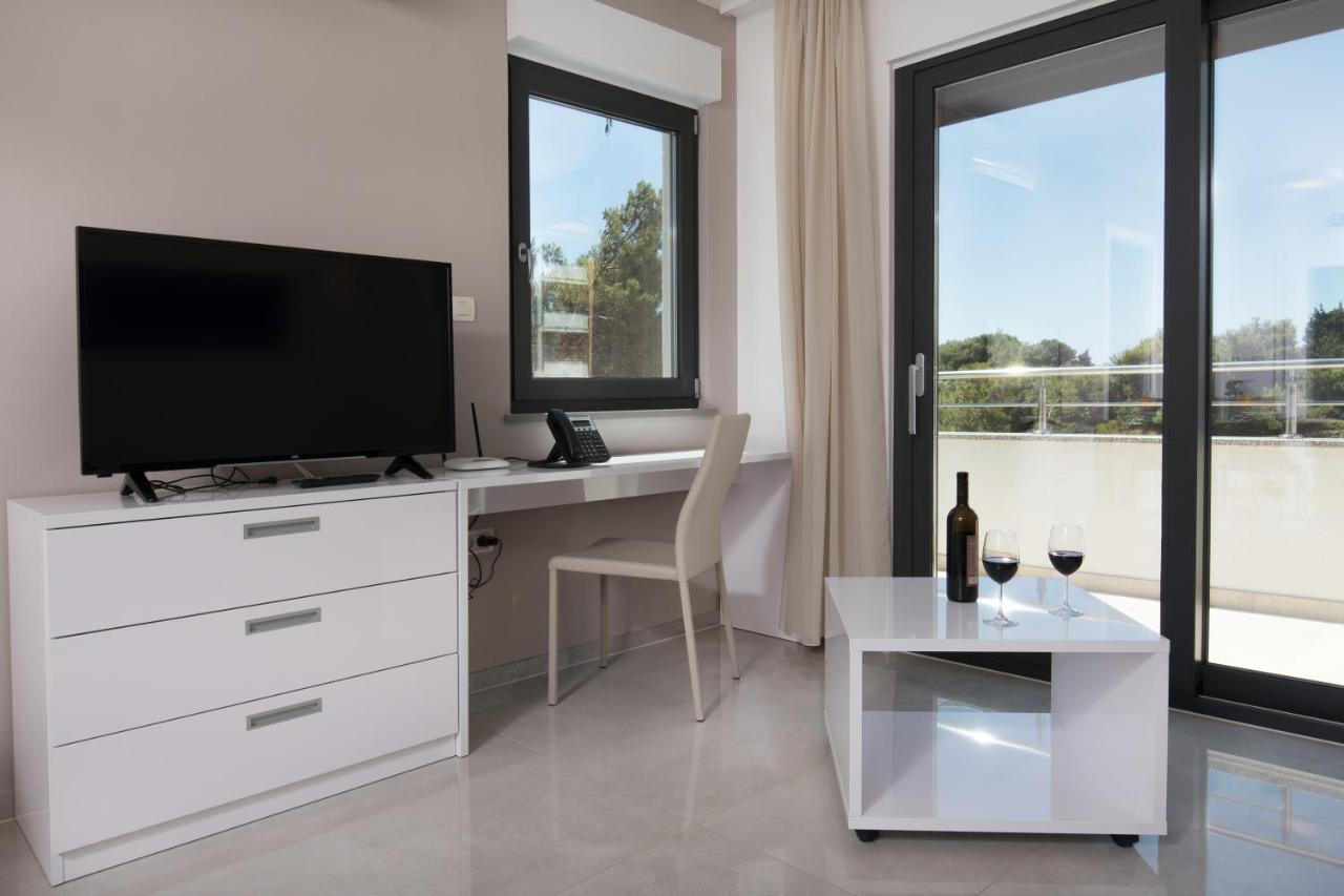 Aparthotel Punta Blu - Pool & Spa Premantura Eksteriør billede
